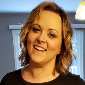 Meet your Posher, Neelye